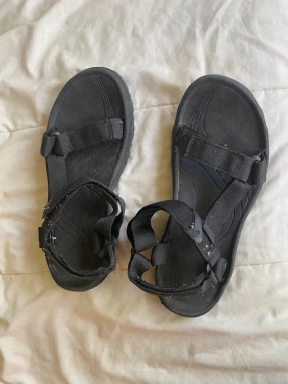Teva Hurricane XLT2 sport sandals: men's size 9